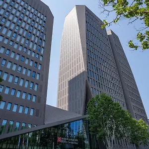 Hilton Garden Chavchavadze Otel