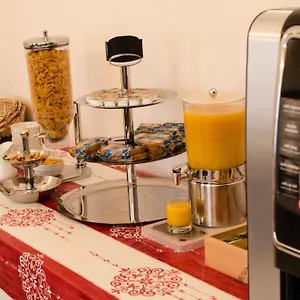 ** Otel Bruxelles Fransa