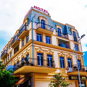 *** Otel Black Sea Star Gürcistan